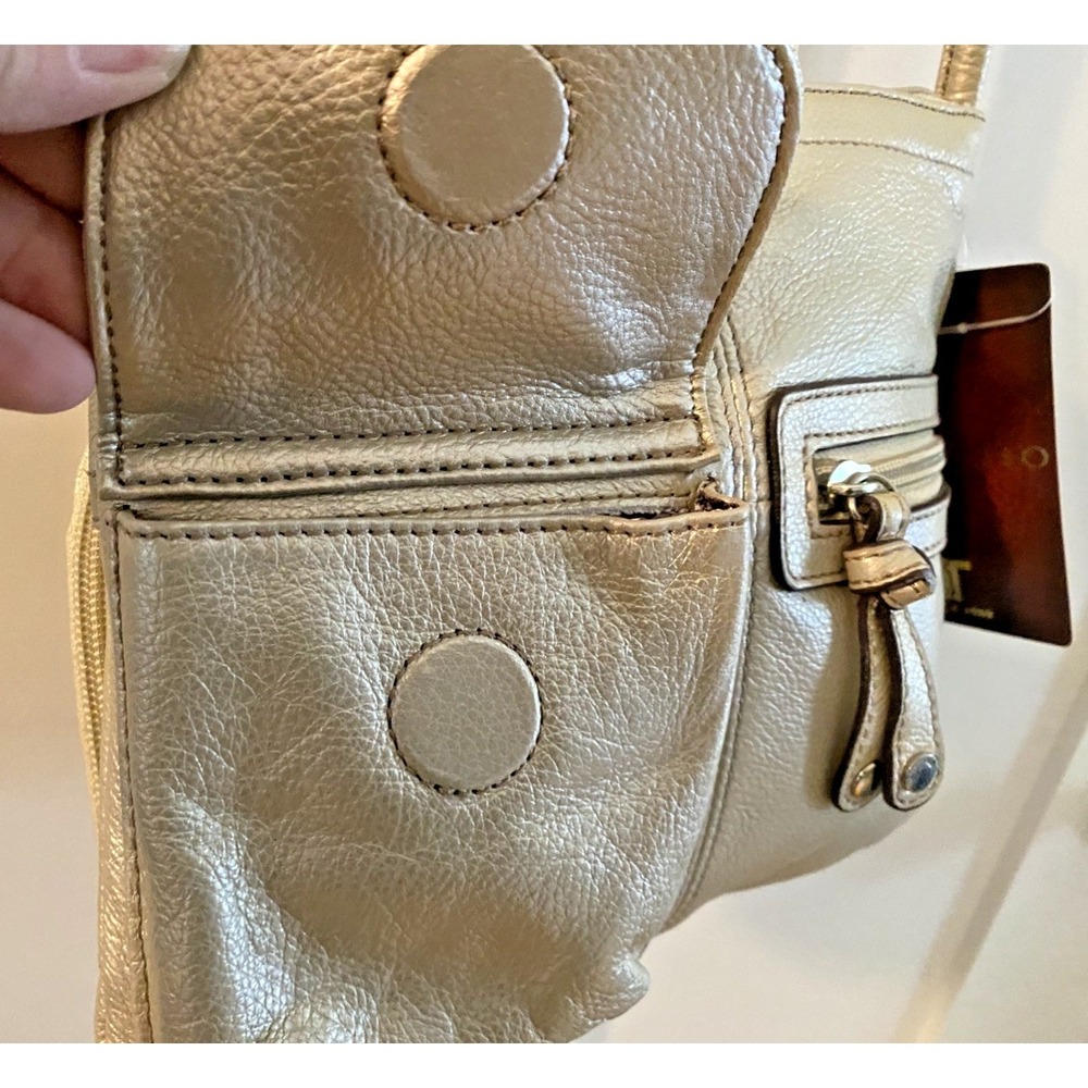 Tignanello Metallic Light Gold Pebbled Crossbody Purse Bag Leather NWT - Picture 5 of 9